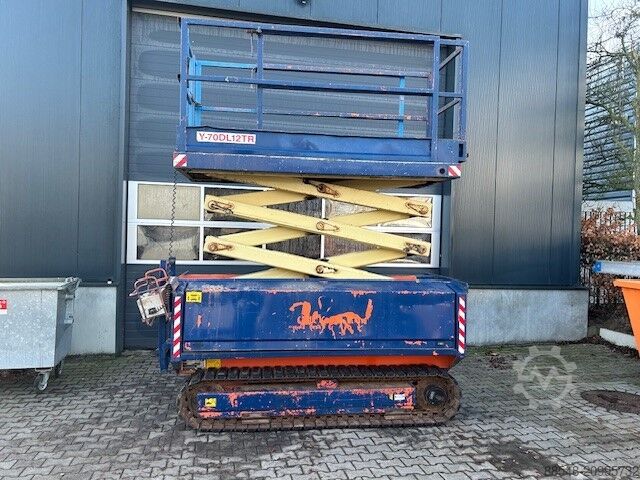 Scissor lift Holland Lift Y70DL12 TR