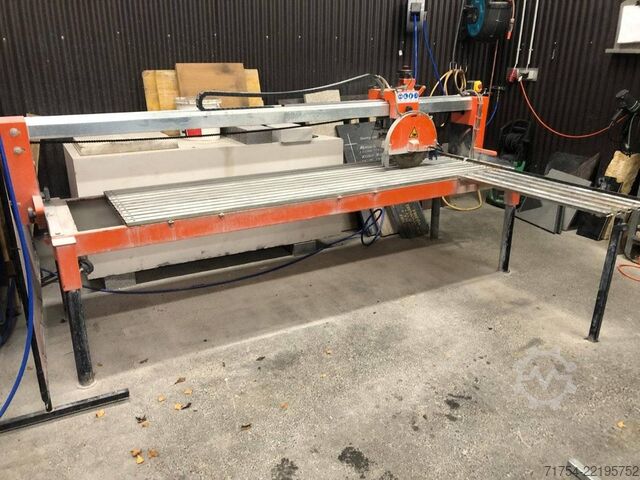 STEINSÄGE MIT FESTEM BRÜCKENGESTELL VIBRATIOSTECHNIK GmbH, 