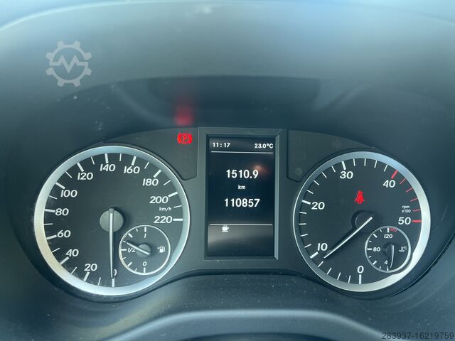 Compact van Mercedes-Benz VITO 111