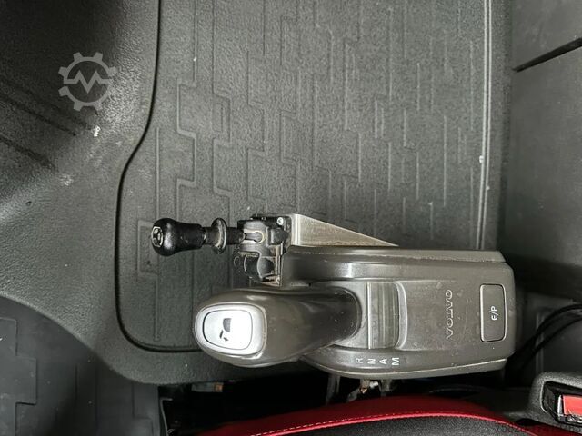 Standard-SZM Volvo FH 460 6X4 TREKKER/TRACTOR/SZM EURO 6 HYDRAULIC