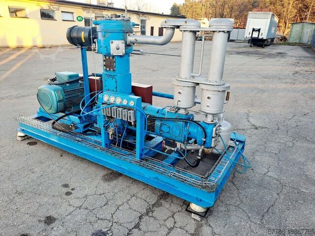High-pressure piston compressor ATELIER FRANÇOIS Model: CE 2B - 300 m3/h , 40 bar