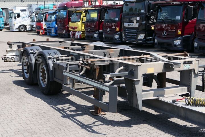 Anhänger-Wechselfahrgestell SCHMITZ CARGOBULL SGF C2 Tandem BDF Wechselfahrgestell SAF-Achsen