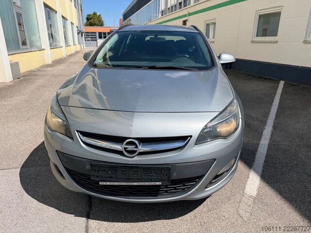 Kleinbus OPEL Astra J Sports Tourer Edition TÜV 2027