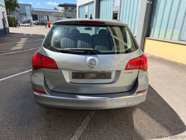 Kleinbus OPEL Astra J Sports Tourer Edition TÜV 2027