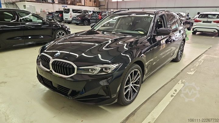 Kleinbus BMW 330e Touring AHK GARANTIE