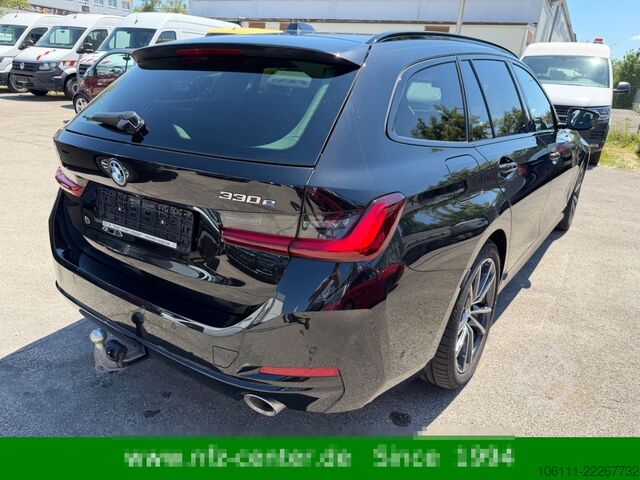 Kleinbus BMW 330e Touring AHK GARANTIE