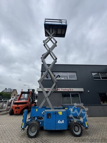 Genie GS 3369 RT Hebebühne / Arbeitsbühne, 12m Arbeitshöhe, 4x4 Kubota DIESEL, Baujahr 2014 GENIE GS 3369 RT  Hoogwerker / Arbeitsbuhne 12mtr werkhoogte 4x4 Kubota DIESEL 2014