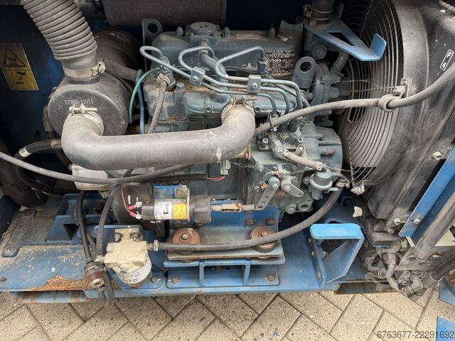Genie GS 3369 RT Hebebühne / Arbeitsbühne, 12m Arbeitshöhe, 4x4 Kubota DIESEL, Baujahr 2014 GENIE GS 3369 RT  Hoogwerker / Arbeitsbuhne 12mtr werkhoogte 4x4 Kubota DIESEL 2014