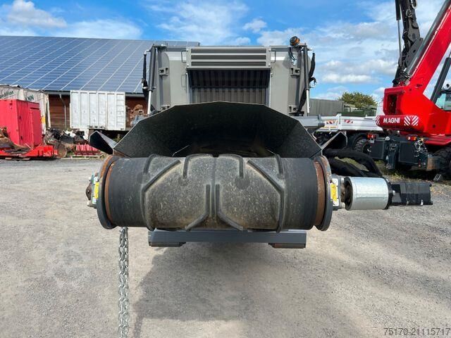 Baumaschine Komplet Krokodile / nur 76h! / 2022 / Schredder