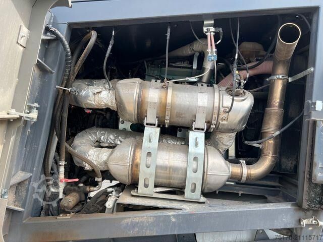 Baumaschine Komplet Krokodile / nur 76h! / 2022 / Schredder