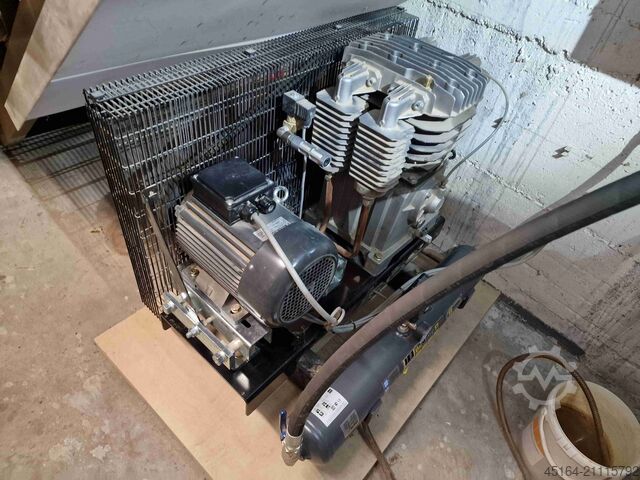Kompressoranlage inkl. Kessel Schneider UNM STB 1000-10-10