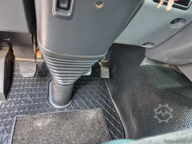 Hook arm system Mercedes-Benz Actros 3241 8X4 Containersysteem/ 20T HMF crane...