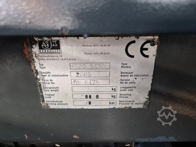 Hook arm system Mercedes-Benz Actros 3241 8X4 Containersysteem/ 20T HMF crane...