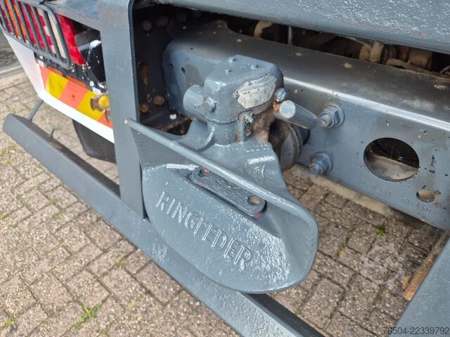 Hook arm system Mercedes-Benz Actros 3241 8X4 Containersysteem/ 20T HMF crane...