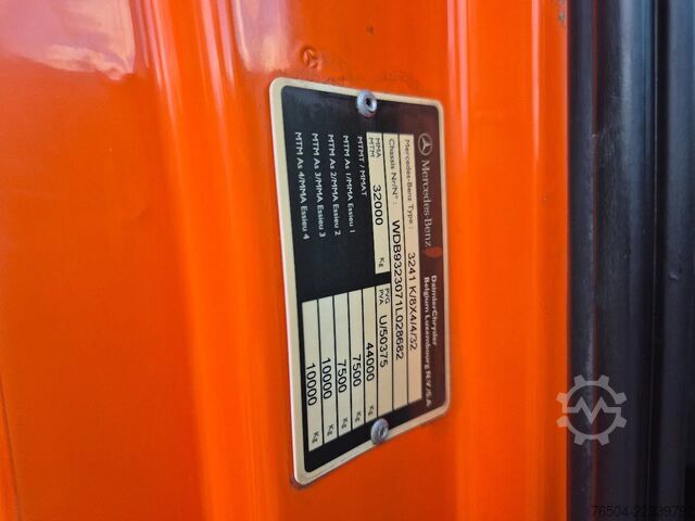 Hook arm system Mercedes-Benz Actros 3241 8X4 Containersysteem/ 20T HMF crane...