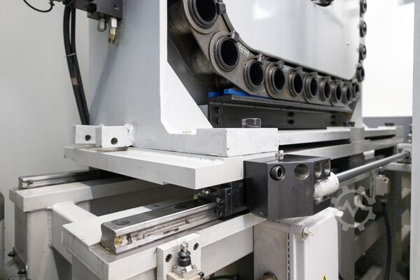 Machining center KIHEUNG Combi T 1100 RT