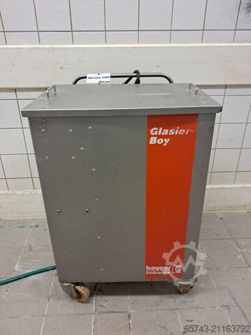 Pomadziarka, Maschine zur Herstellung oder Aufbringung von Pomade Boyens GLASIER BOY