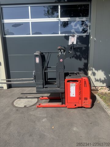 High level order picker Linde V08