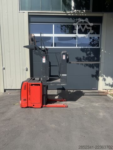 High level order picker Linde V08