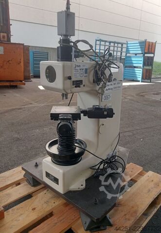 Low-load and micro-hardness tester Instron Wolpert V-Testor 4562
