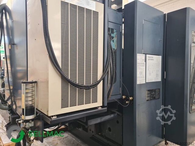 Vertical machining centre Makino V55 – A40