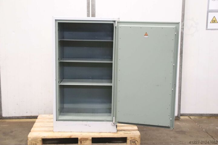 Safe fireproof cabinet Sicherheits-Tresor 700/540/H1250 mm
