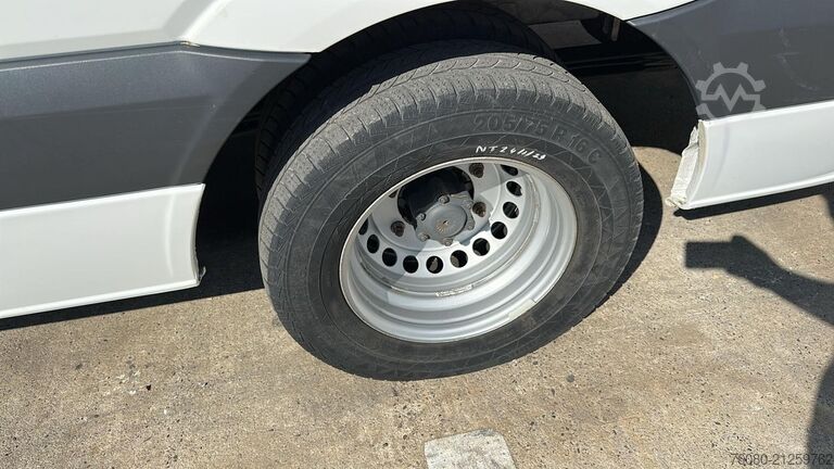 Saugfahrzeug Volkswagen Crafter (KANALFRÄSE / HYDRAULIC MILLING ROBOT -...