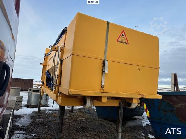 Falköping C-7LTFV sand spreader. Falköping C-7LTFV sand spreader.