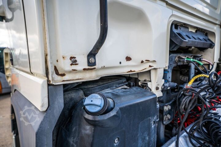 Standard tractor DAF XF 480 (50 T.)+ HYDRAULIQUE