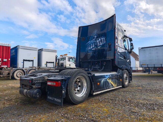 Standard tractor unit RENAULT T520 High Edition Show Truck Vollausstatt.