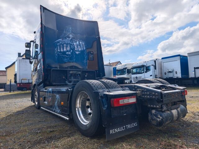 Standard tractor unit RENAULT T520 High Edition Show Truck Vollausstatt.