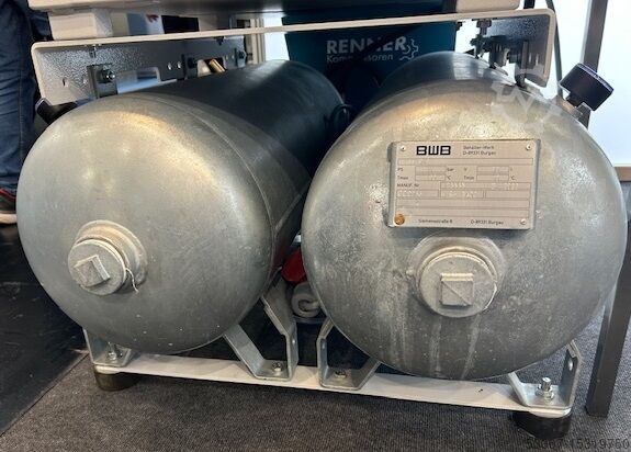 Variable 7,5 kW screwcompressor dryer RENNER RSDKF-PRO 7,5 (10 bar)