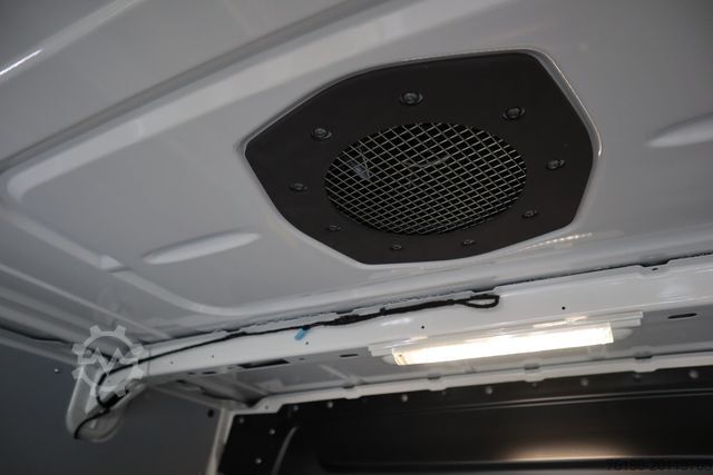 High top van VOLKSWAGEN Crafter 35 Kasten TDI Aut. *Service-/Regaleinbau