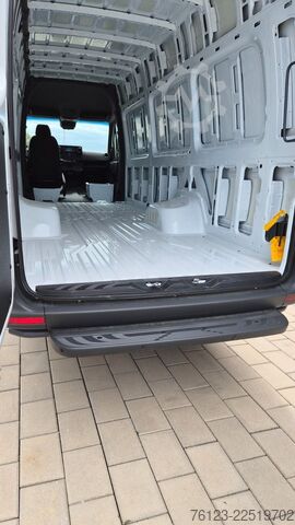 High top van MERCEDES-BENZ Sprinter III Kasten  519 CDI RWD 4x 4 Allrad