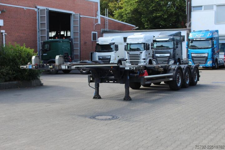 Auflieger-Wechselfahrgestell Kögel Multi Container Chassis Port 45 Triplex