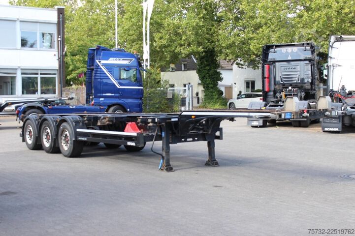 Auflieger-Wechselfahrgestell Kögel Multi Container Chassis Port 45 Triplex