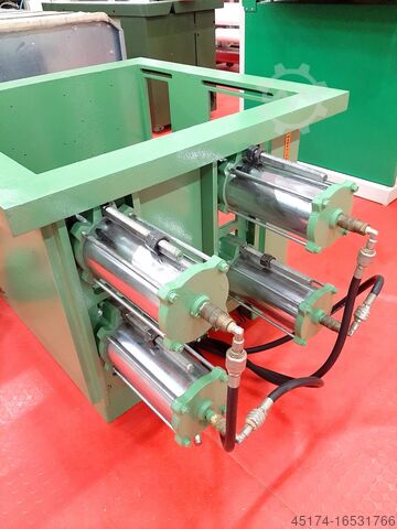 Pit clamp for chairs OMW VALENTINI 700