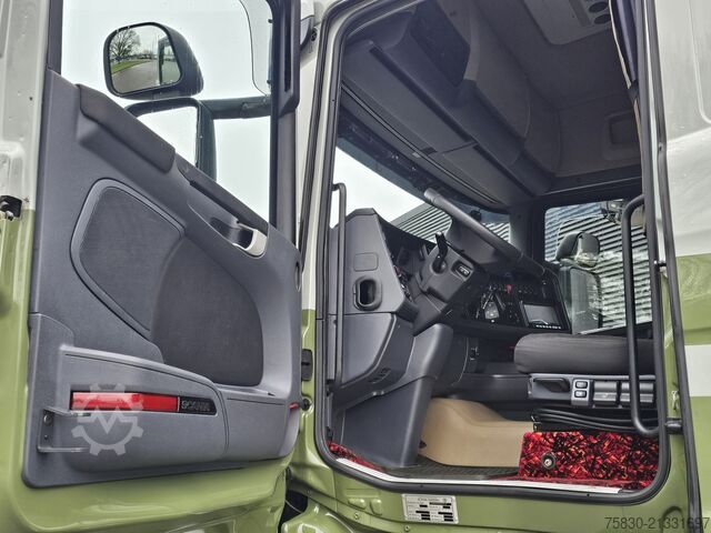 Chassis with cab Scania R450 6x2*4 / LIFT STEERING AXLE / PTO