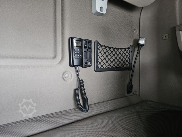 Chassis with cab Scania R450 6x2*4 / LIFT STEERING AXLE / PTO