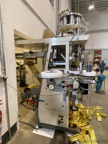 Bag forming, filling and sealing machine Rovema VPU