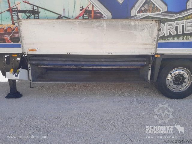 Reefer semitrailer Schmitz Cargobull Semitrailer Reefer Standard Plataforma