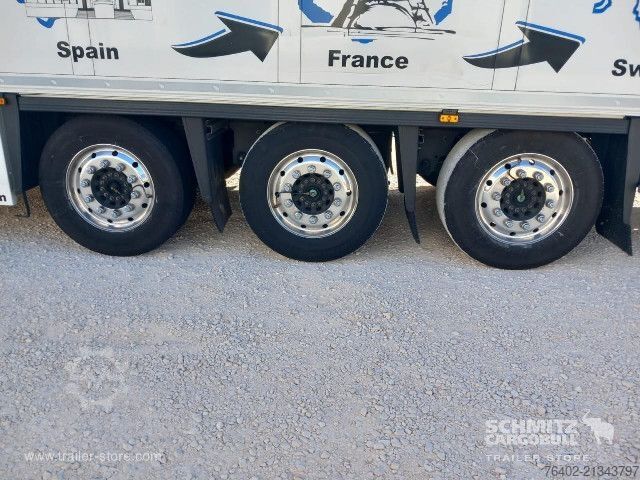 Reefer semitrailer Schmitz Cargobull Semitrailer Reefer Standard Plataforma