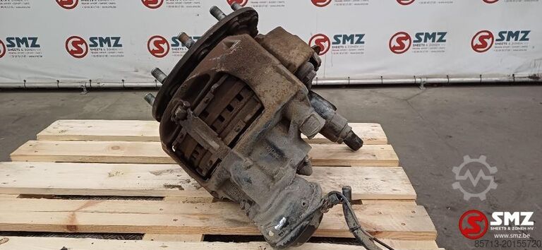Steering part Iveco Occ wielnaaf + remklauw links meeloopas Iveco