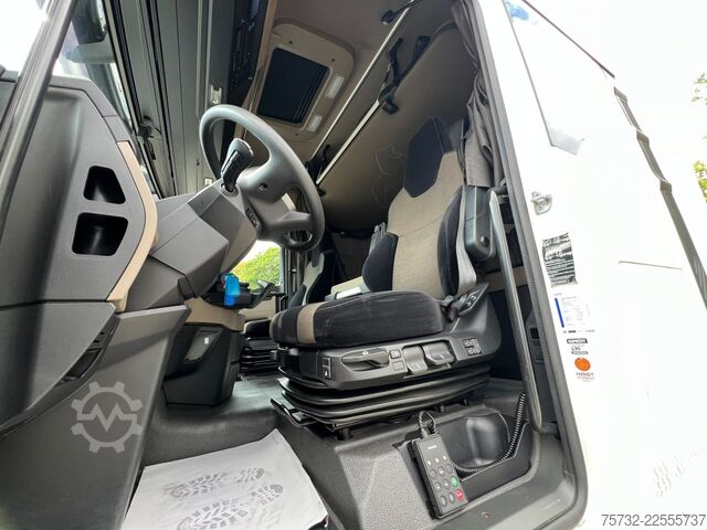 Standard tractor unit MAN TGX 510 BL Retarder   LED   Standklima   2Tank