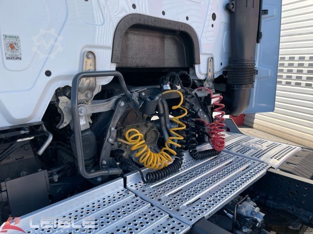 Standard tractor unit MERCEDES-BENZ Actros 1842*Stream Space*Mirror Cam*Side Guard*