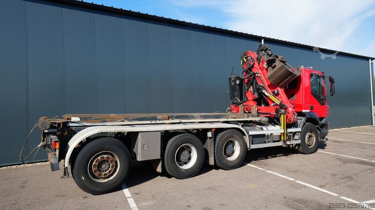 Crane truck Iveco Trakker 410 8x4 Cable system with Crane