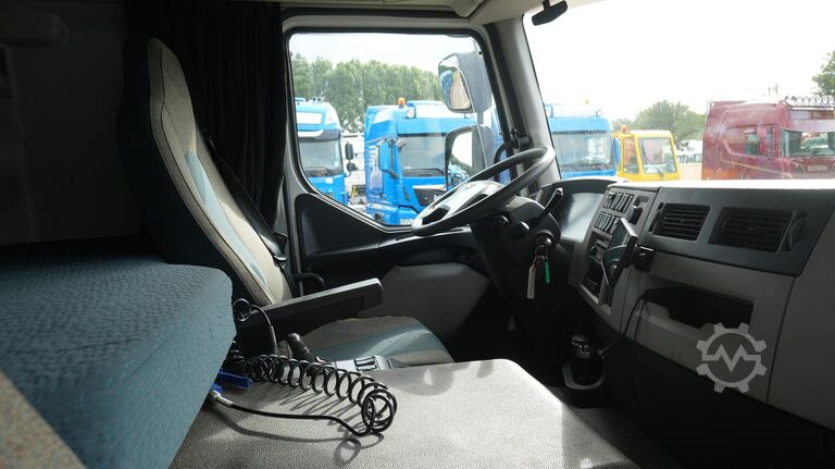 Refrigerated/frozen transport Volvo FE 280 Frigo truck 706.000km