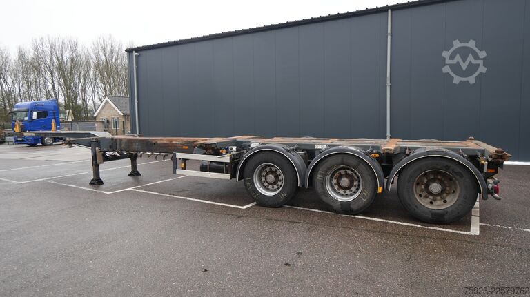 Container transportation D-tec Extendable container transport trailer