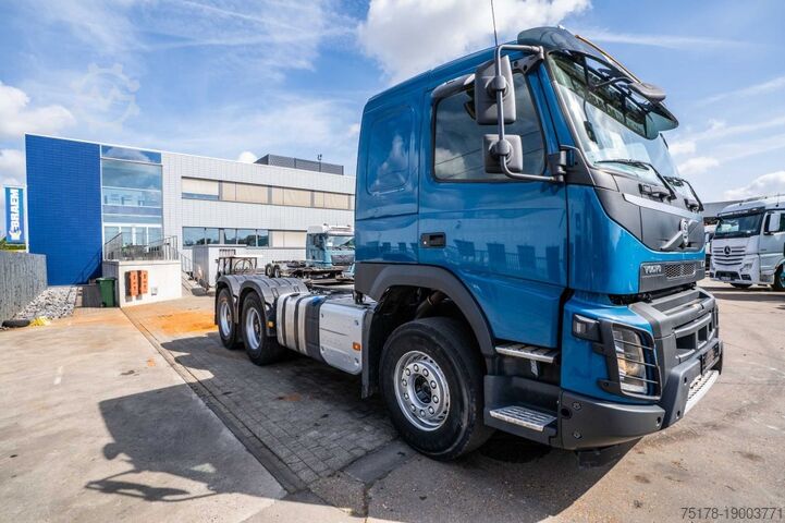 Standard tractor VOLVO FMX 460-6x4