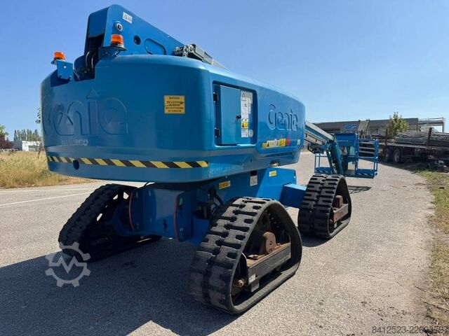 Teleskopbühne Genie S 65 Trax